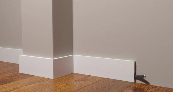 Плинтус из дюрополимера Decor Dizayn DD708 Плинтус из дюрополимера Decor Dizayn DD708
