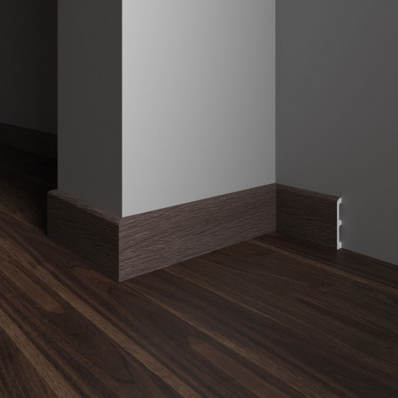 Окрашенный плинтус Decor Dizayn 706-81SH дуб рустик